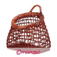 Koszyk na ścianę z rattanu ( Kieszonka ) 19 cm x 15 cm.