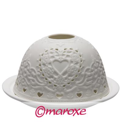 Lampion porcelanowy biały z motywem serca oplatanego pnączami
